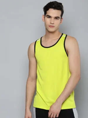 Alcis Men Yellow Slim Fit Training or Gym T-shirt