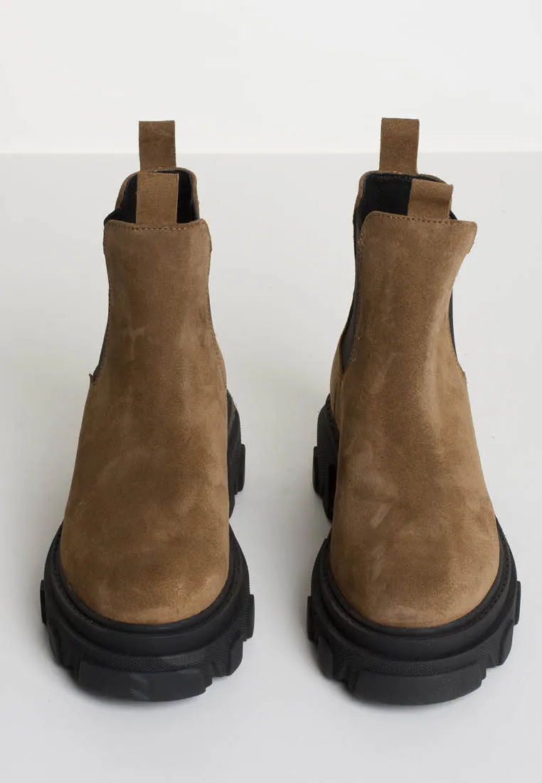 Asta Earth Suede Chelsea Boots