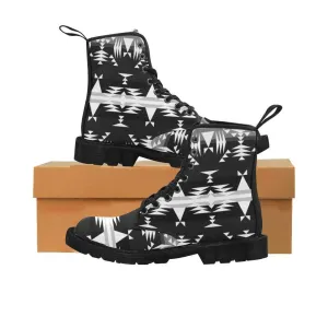 Between the Mountains Black and White Boots for Men (Black)