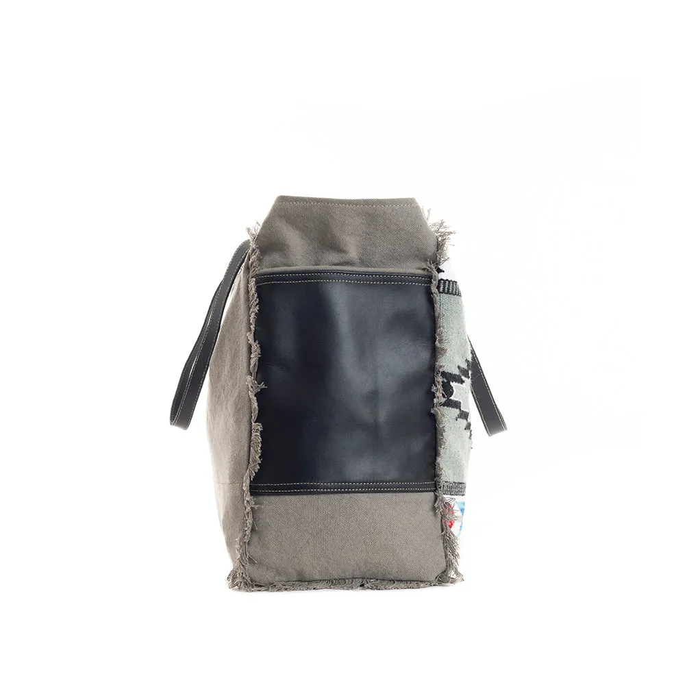 Cloud Arrow Weekender Bag