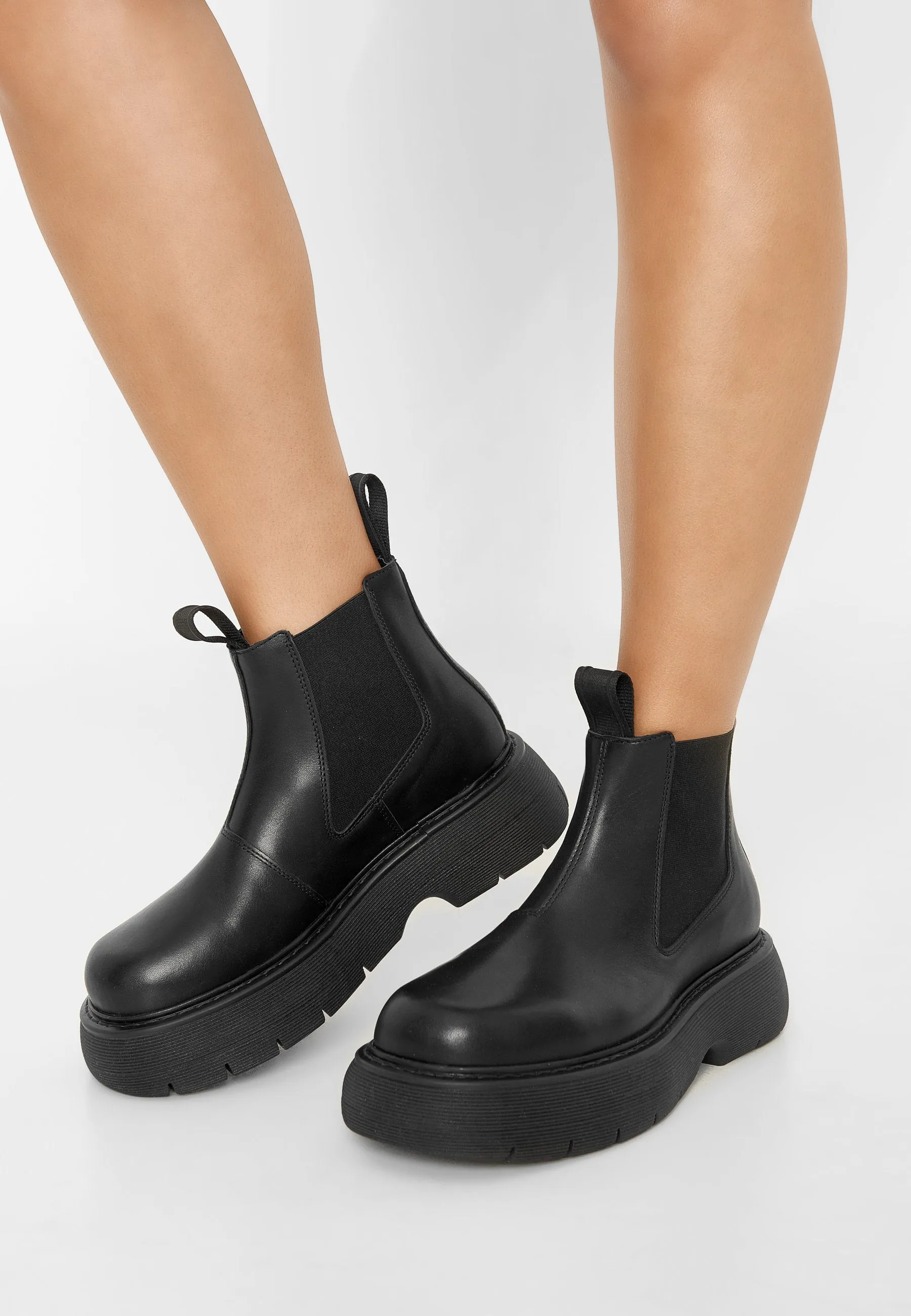 Ella Black Leather Chelsea Boots