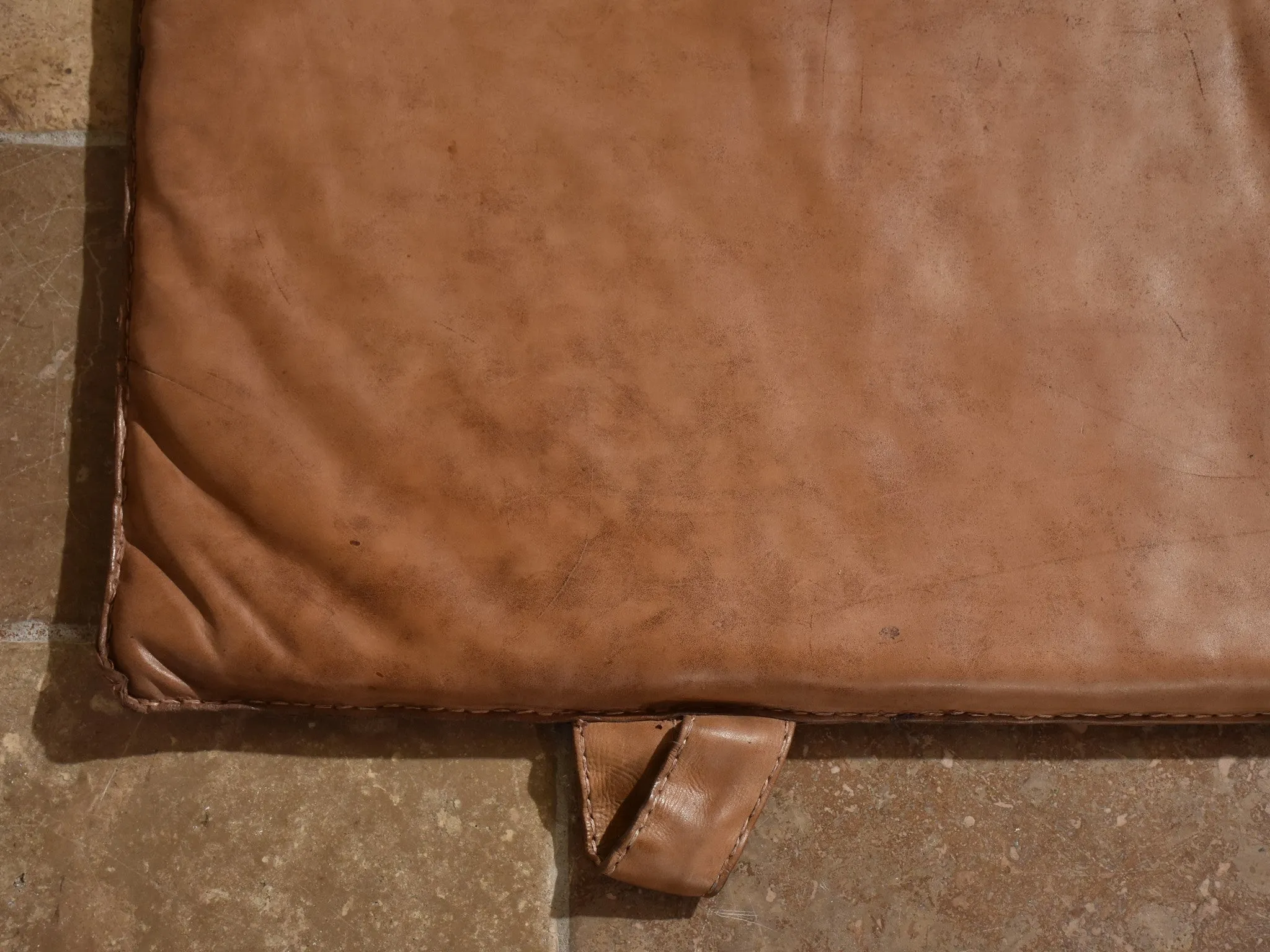 Late 1950's French leather gym mat 2/2