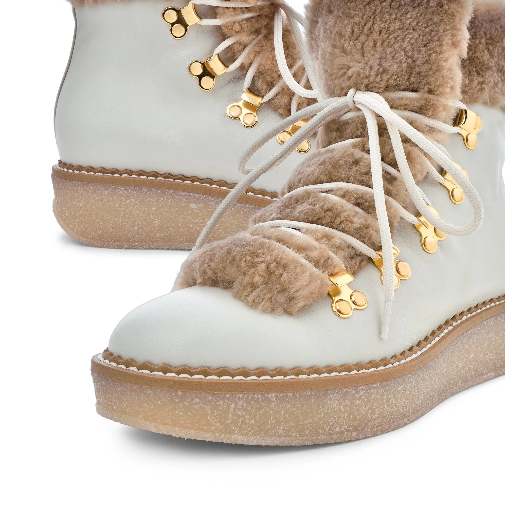 Misumi Off White Winter Boots