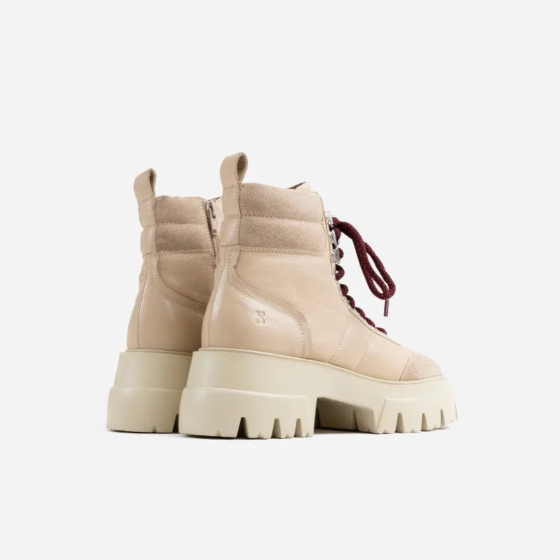 O Tizz Camel Outdoor Boots