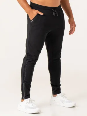 Pursuit Gym Track Pants - Black