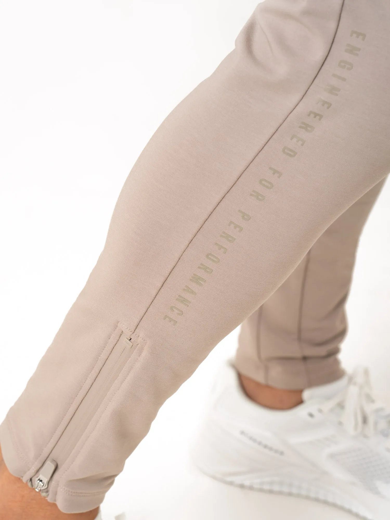 Pursuit Gym Track Pants - Taupe