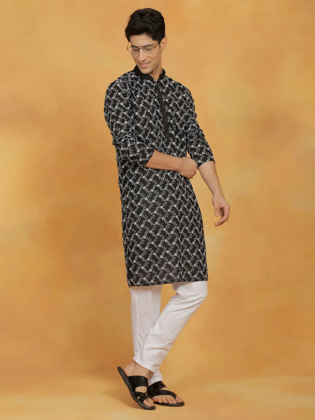 VASTRAMAY Black & White Cotton Kurta Set