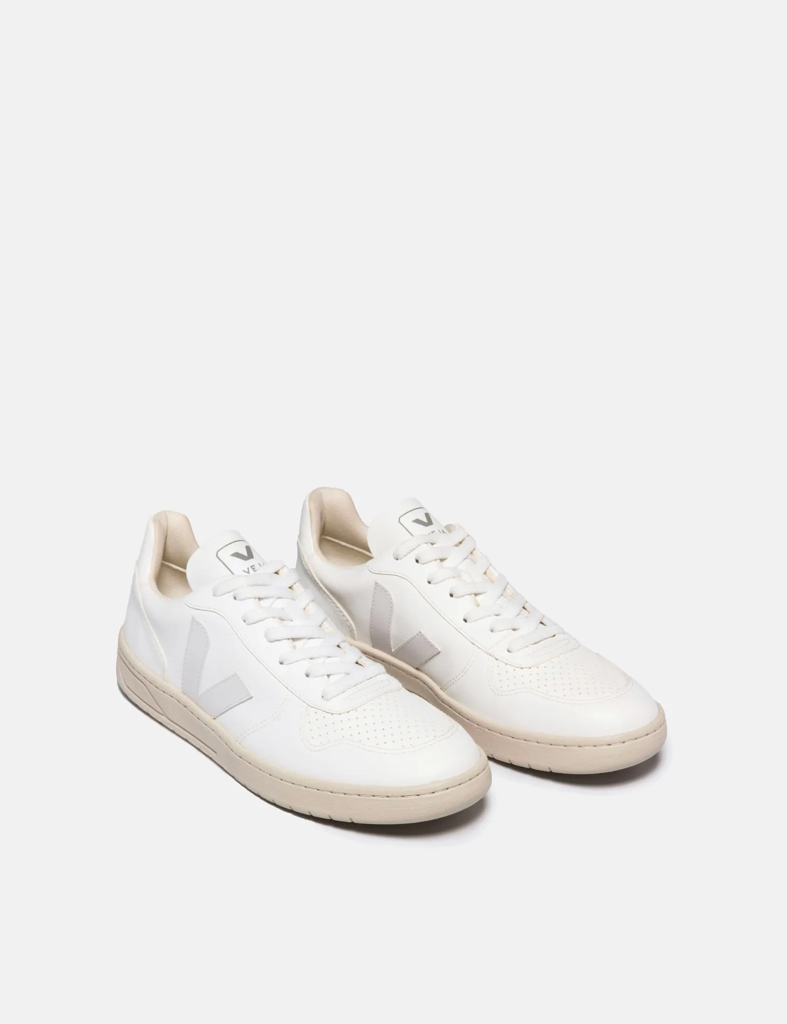 Veja V-10 CWL Trainers - Full White