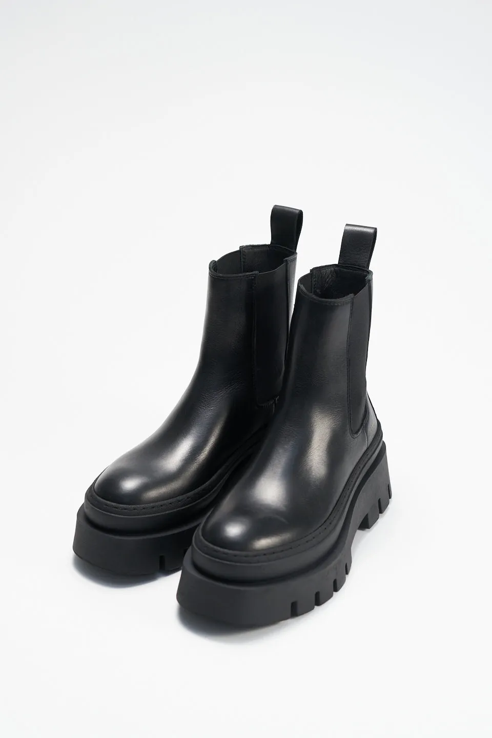 Vitello Black Black Chelsea Boots