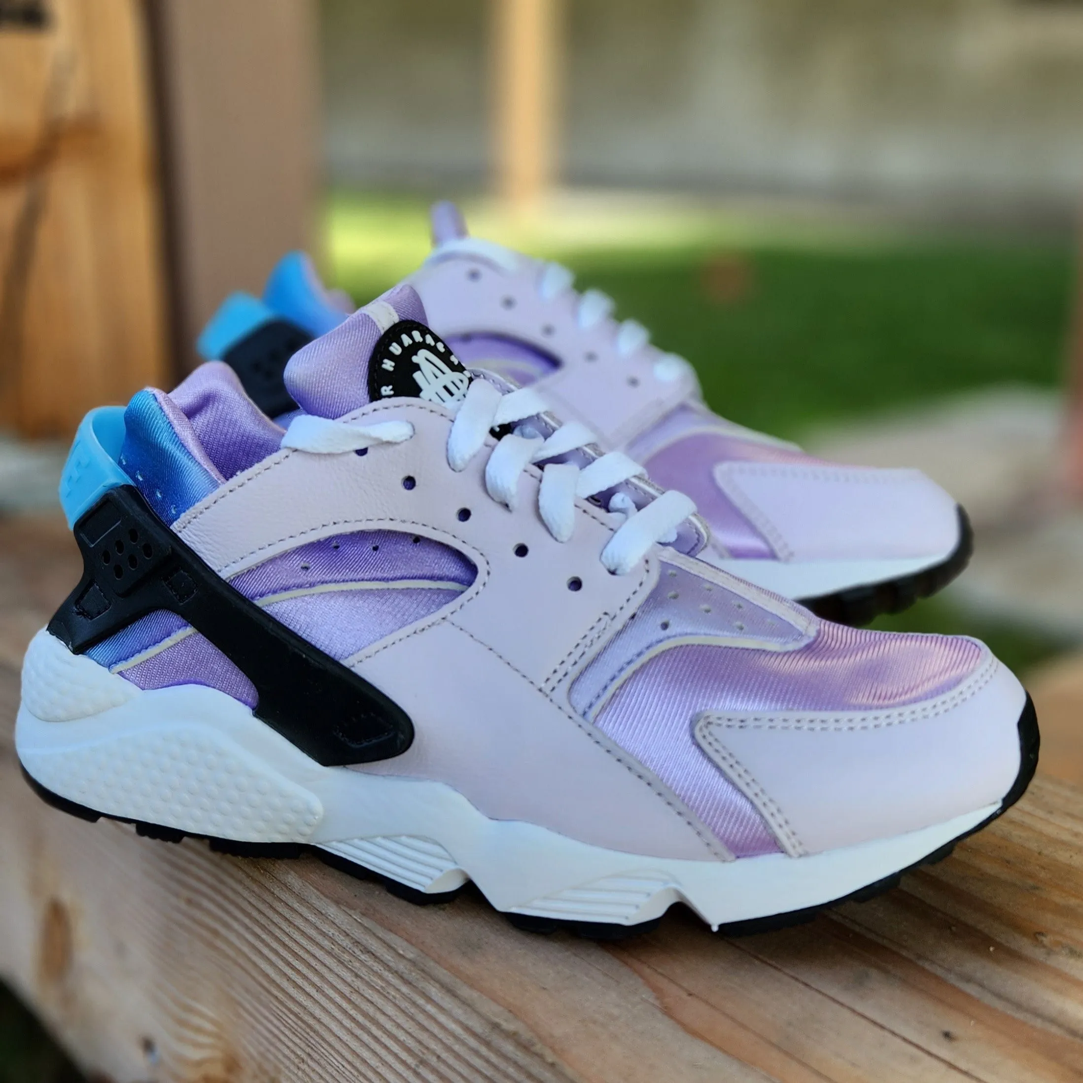 Womenâ€™s Nike Air Huarache Lilac Purple