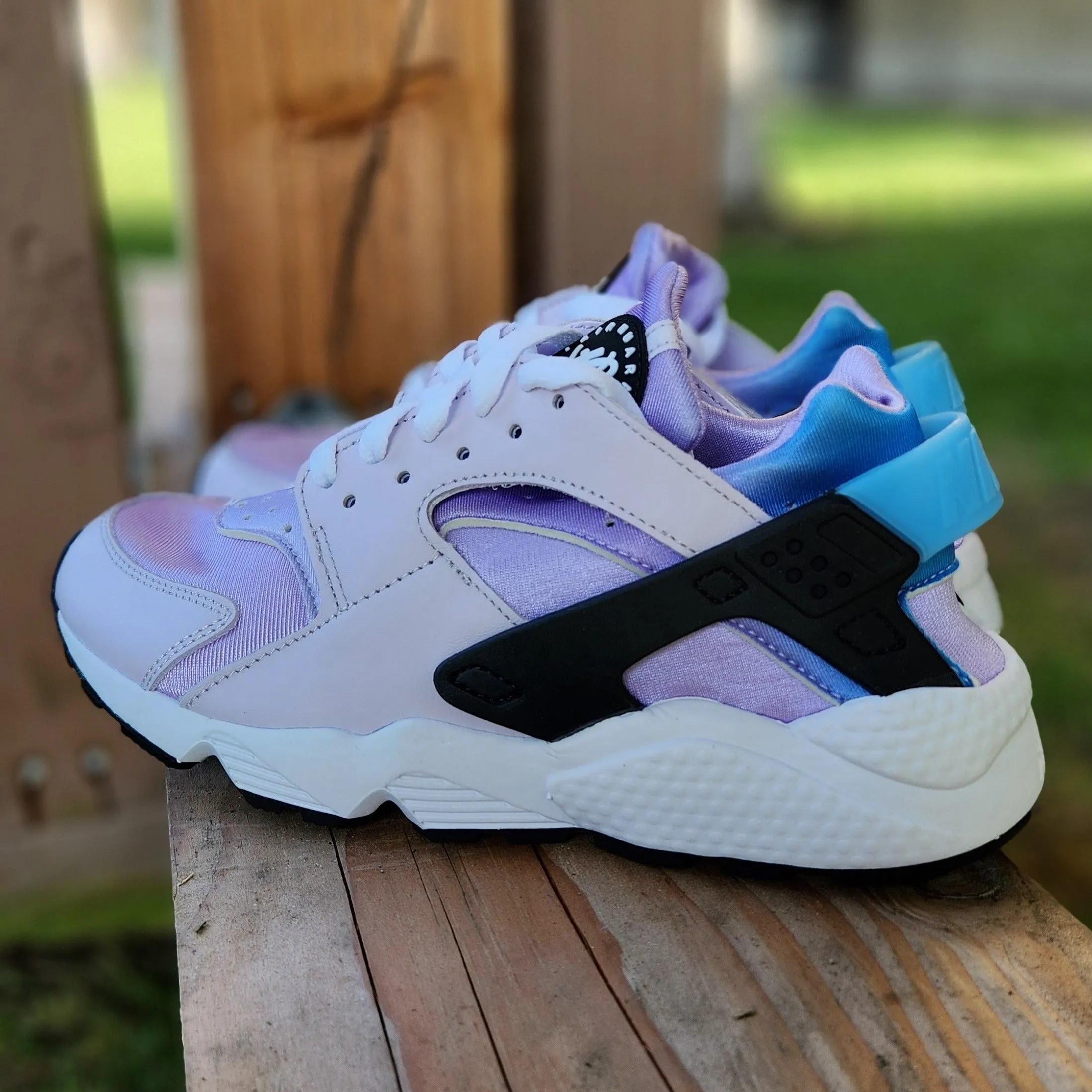 Womenâ€™s Nike Air Huarache Lilac Purple